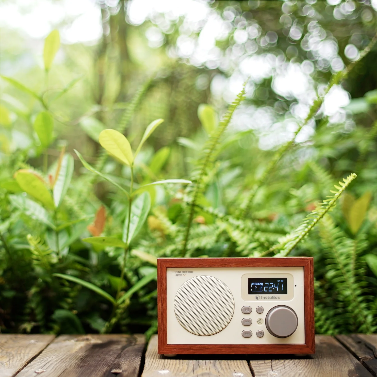 InstaBox i50 Wooden FM Clock Radio & Bluetooth Speaker [DISCONTINUED] - Image 10